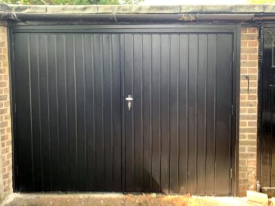Side Hinge Garage Door Fitter East & West Sussex