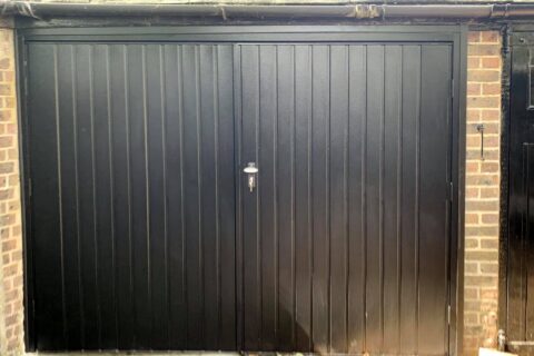 Side Hinge Garage Door Fitter Shoreham-By-Sea